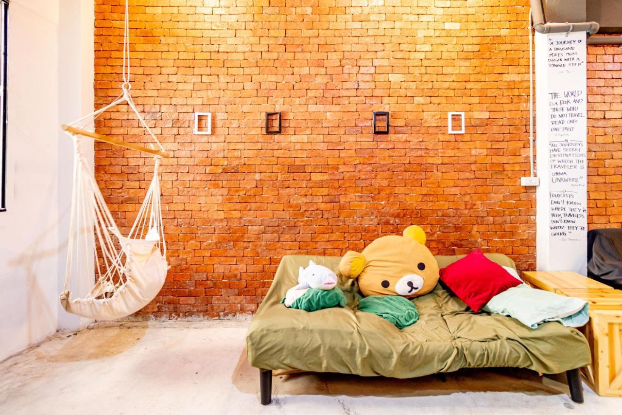 בנגקוק The Beds Ever Hostel (Adults Only) מראה חיצוני תמונה